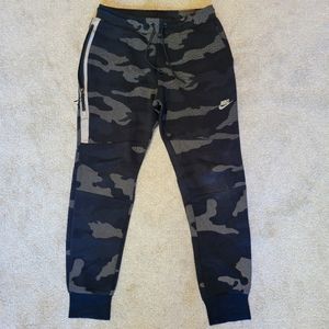Nike Tech Fleece Hero Flash Camo Pants 3M Reflecti